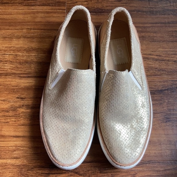 UGG Adley perforated stardust slip on shoes gold size 6 - Picture 3 of 8